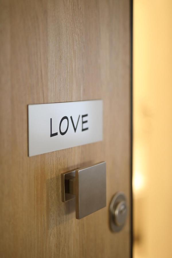 Love Lifestyle Suite Atény Exteriér fotografie